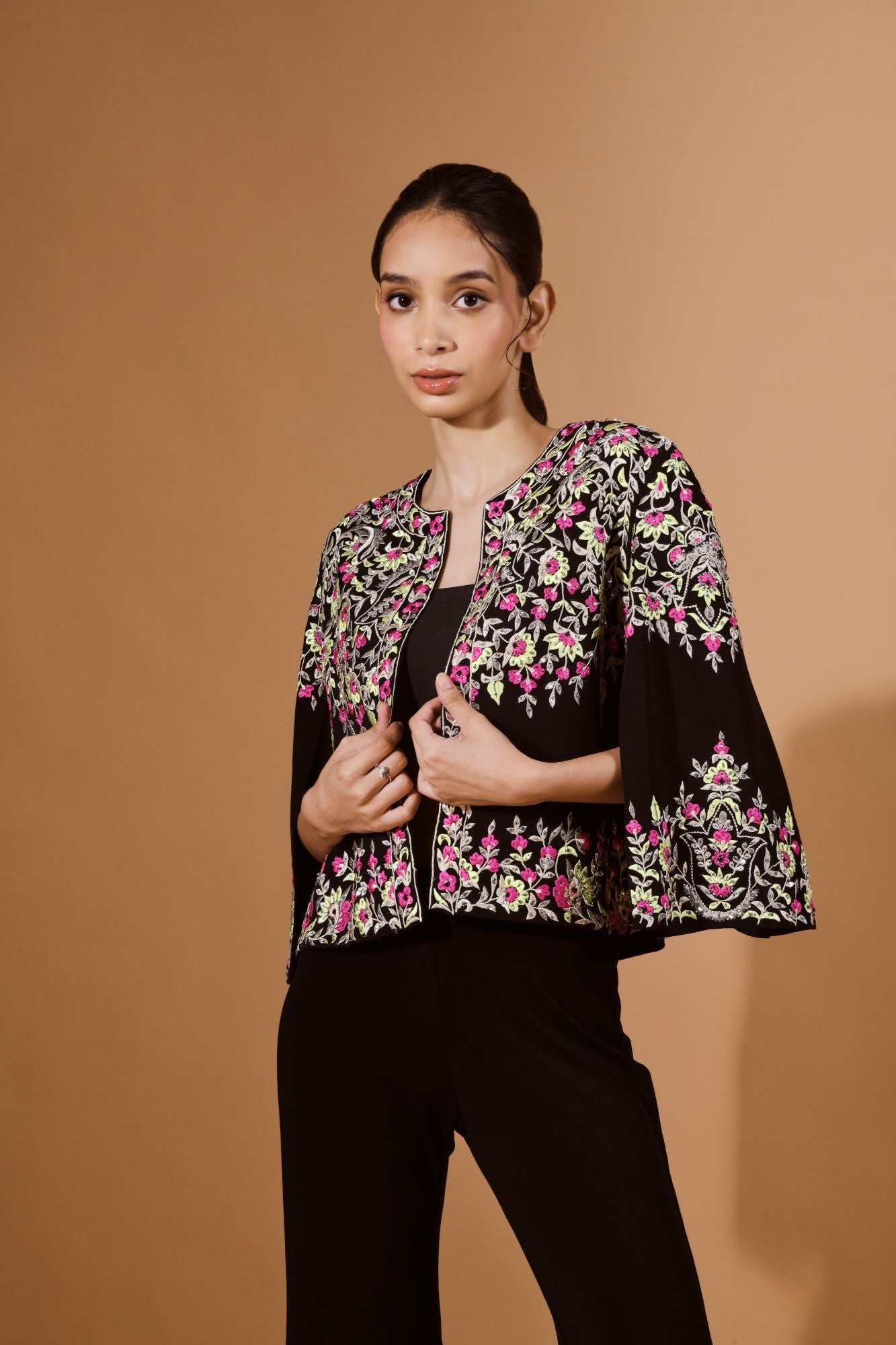 Amara Gara Cape